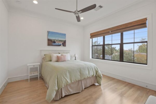 710 E 13th Street  Houston 77008 Harris - Image 23