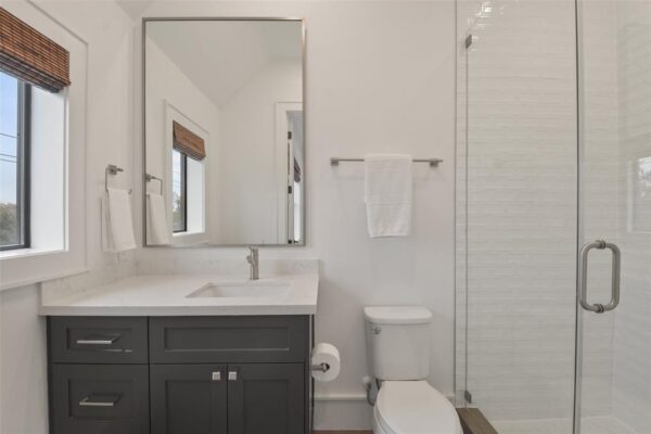 710 E 13th Street  Houston 77008 Harris - Image 25