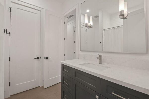 710 E 13th Street  Houston 77008 Harris - Image 27