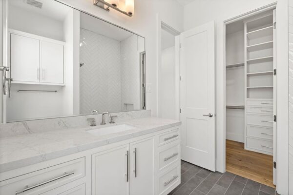 710 Waverly Street D Houston 77007 Harris - Image 26