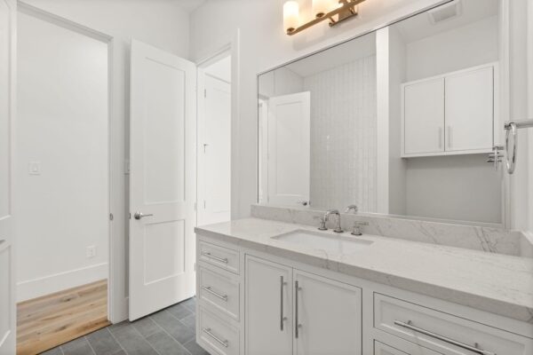 710 Waverly Street D Houston 77007 Harris - Image 30