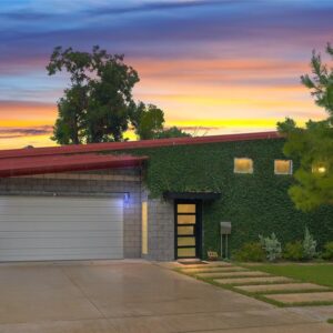 715 Algregg Street  Houston 77008 Harris