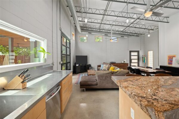 715 Algregg Street  Houston 77008 Harris - Image 15