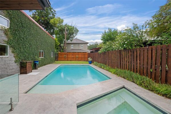715 Algregg Street  Houston 77008 Harris - Image 2