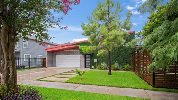 715 Algregg Street  Houston 77008 Harris - Image 3