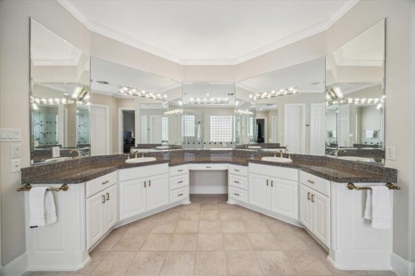 718 Marywood Chase  Houston 77079 Harris - Image 10