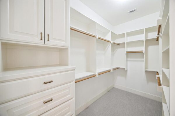718 Marywood Chase  Houston 77079 Harris - Image 12