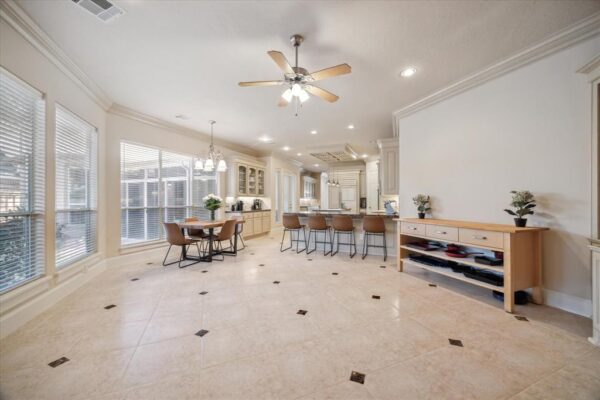 718 Marywood Chase  Houston 77079 Harris - Image 17