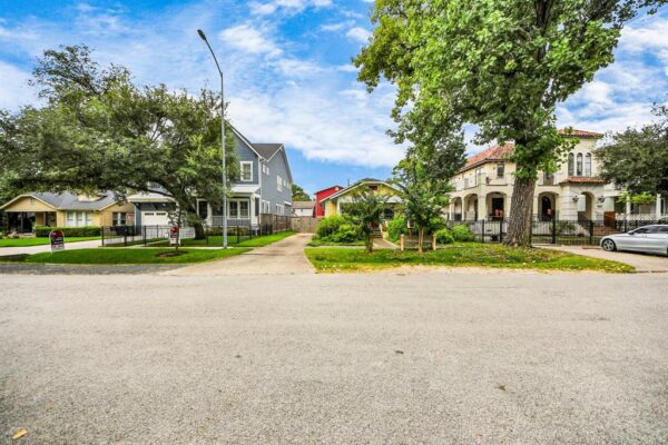 729 E 9th Street  Houston 77007 Harris - Image 32