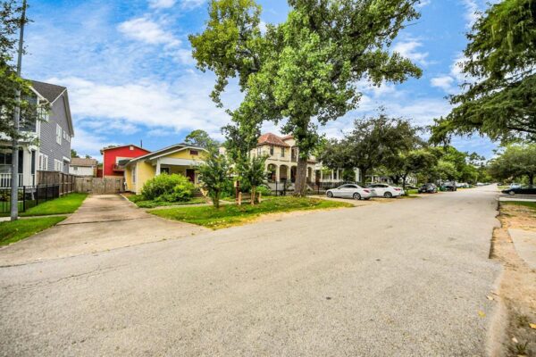 729 E 9th Street  Houston 77007 Harris - Image 33