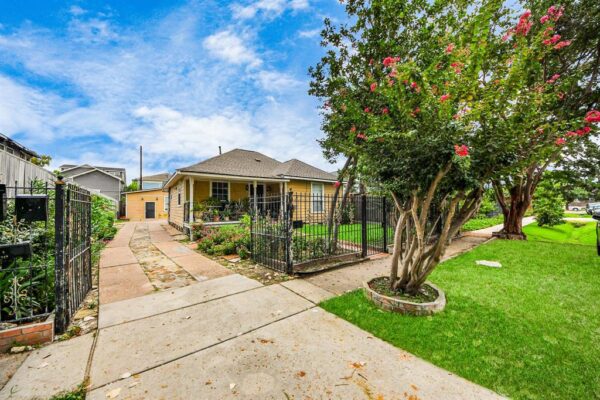 729 E 9th Street  Houston 77007 Harris - Image 9