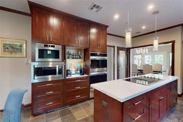 734 Plainwood Drive  Houston 77079 Harris - Image 11