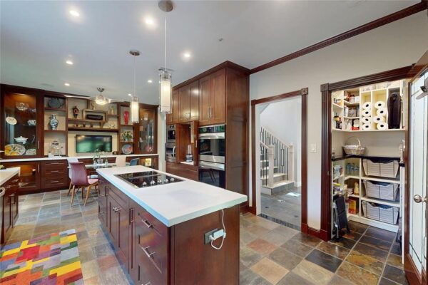 734 Plainwood Drive  Houston 77079 Harris - Image 12