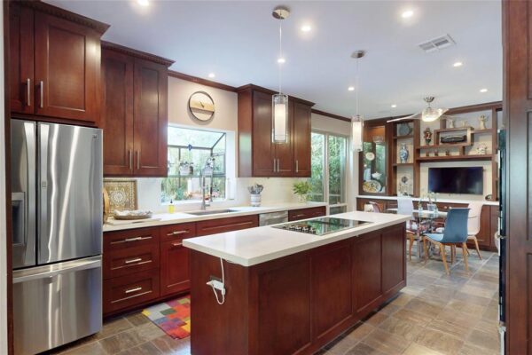 734 Plainwood Drive  Houston 77079 Harris - Image 13