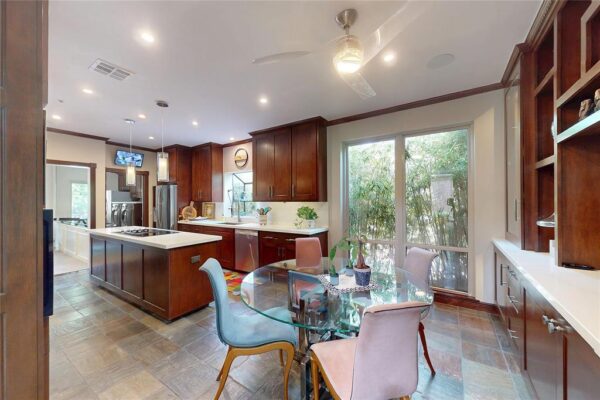 734 Plainwood Drive  Houston 77079 Harris - Image 14