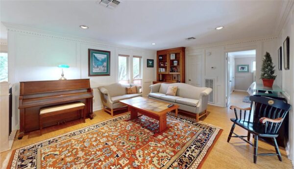 734 Plainwood Drive  Houston 77079 Harris - Image 21