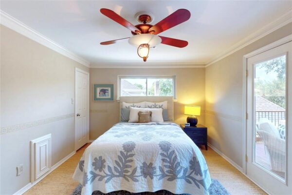 734 Plainwood Drive  Houston 77079 Harris - Image 28