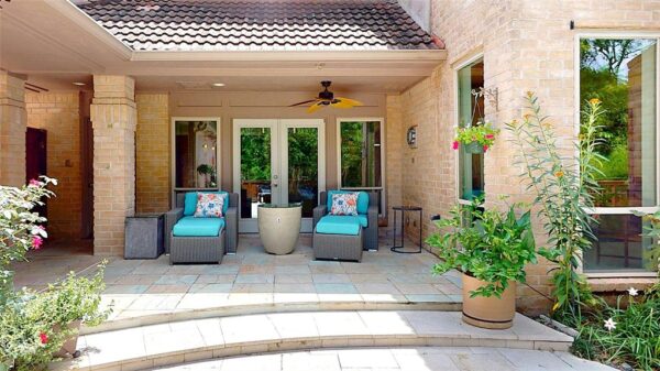 734 Plainwood Drive  Houston 77079 Harris - Image 32