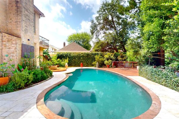 734 Plainwood Drive  Houston 77079 Harris - Image 35