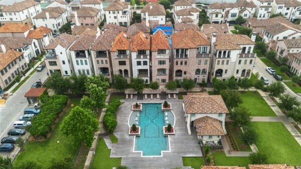 7506 Viano Lane  Houston 77055 Harris - Image 6