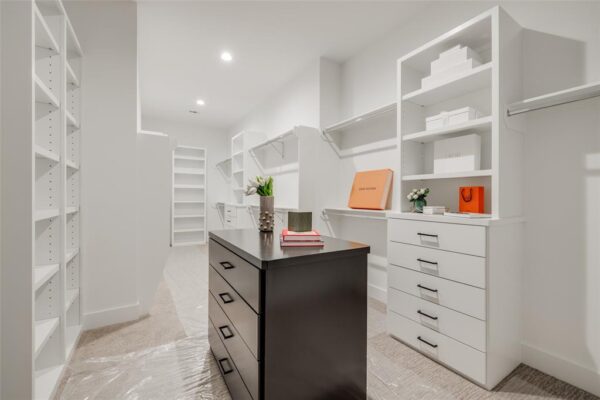 7514 SHADYVILLA Lane  Houston 77055 Harris - Image 38