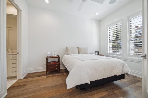 7526 Viano Lane  Houston 77055 Harris - Image 17