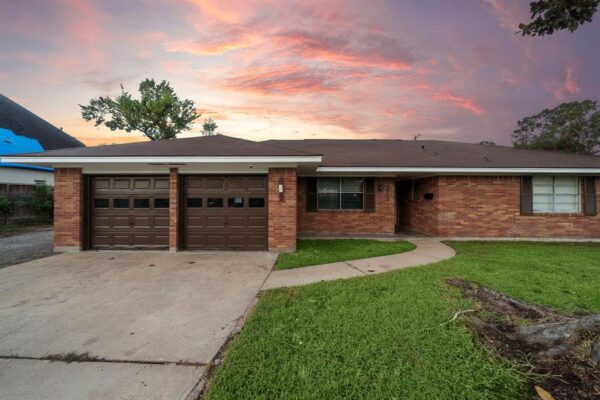 7819 Edgeway Drive  Houston 77055 Harris - Image 11