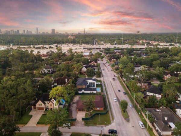 7819 Edgeway Drive  Houston 77055 Harris - Image 19