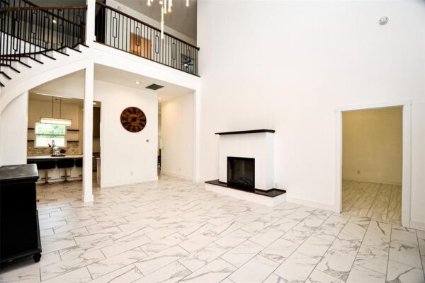 8006 Longridge Drive  Houston 77055 Harris - Image 2