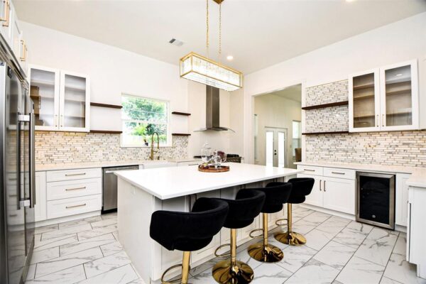 8006 Longridge Drive  Houston 77055 Harris - Image 5