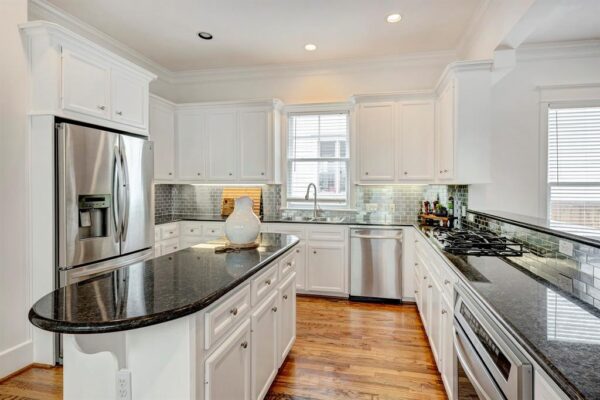 806 Waverly Street  Houston 77007 Harris - Image 12
