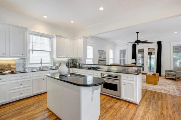 806 Waverly Street  Houston 77007 Harris - Image 13