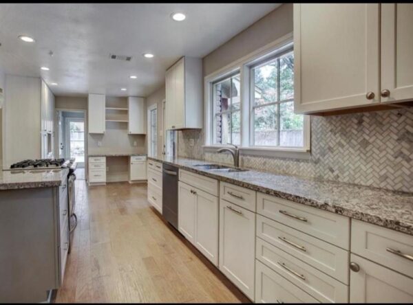 808 Chimney Rock Road  Houston 77056 Harris - Image 2