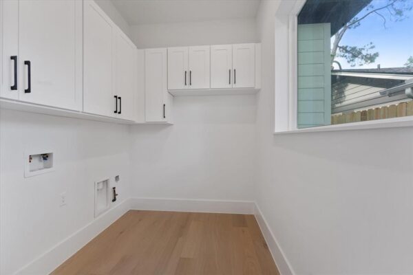 8102 Montridge Drive  Houston 77055 Harris - Image 6