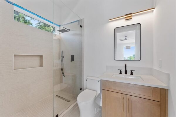 8102 Montridge Drive  Houston 77055 Harris - Image 16