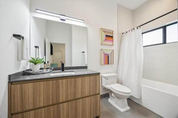 813 Memorial Heights Drive  Houston 77007 Harris - Image 17