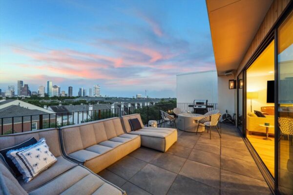 813 Memorial Heights Drive  Houston 77007 Harris - Image 24