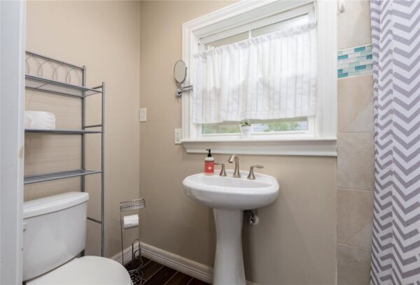 814 W 41st Street  Houston 77018 Harris - Image 35