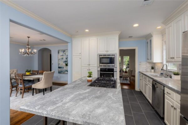 814 W 41st Street  Houston 77018 Harris - Image 43