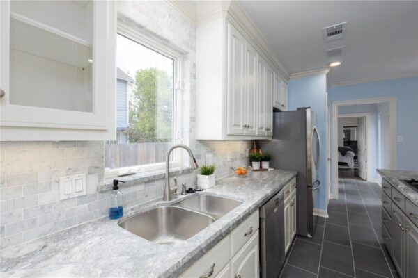 814 W 41st Street  Houston 77018 Harris - Image 44