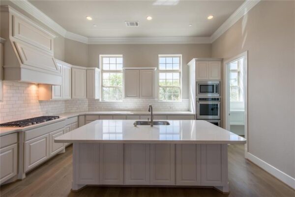 821 Dunleigh Meadows Lane  Houston 77055 Harris - Image 5