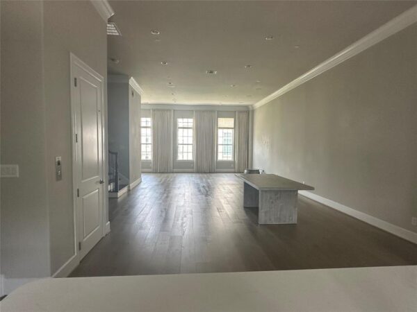 821 Dunleigh Meadows Lane  Houston 77055 Harris - Image 8