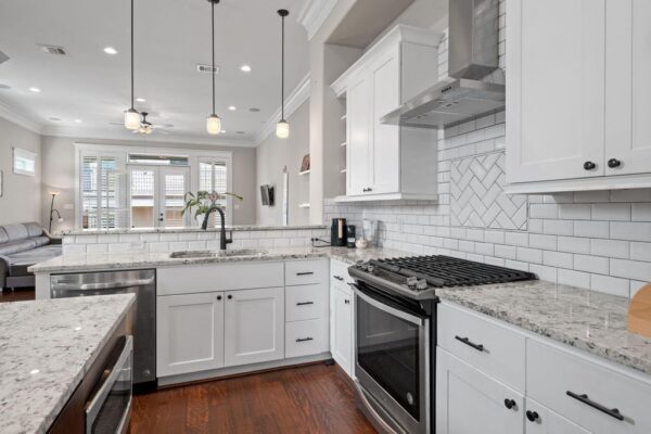 823 W 21st Street  Houston 77008 Harris - Image 28