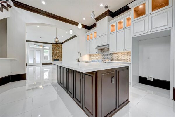 825 W 16th Street A Houston 77008 Harris - Image 2