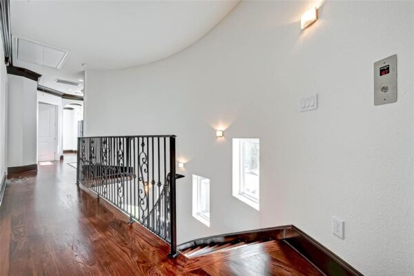 825 W 16th Street A Houston 77008 Harris - Image 15