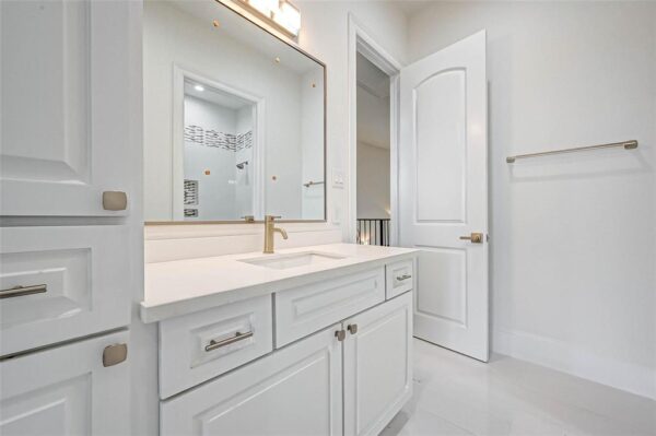 825 W 16th Street A Houston 77008 Harris - Image 22