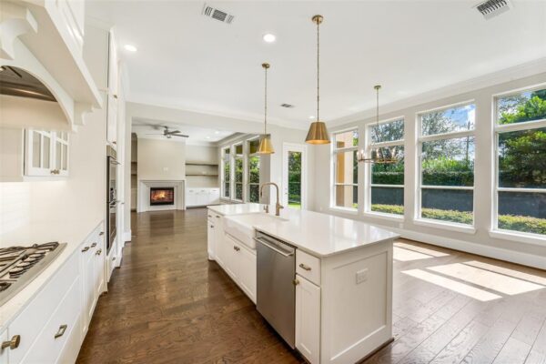 8304 Sorrel Leaf Lane  Houston 77055 Harris - Image 8