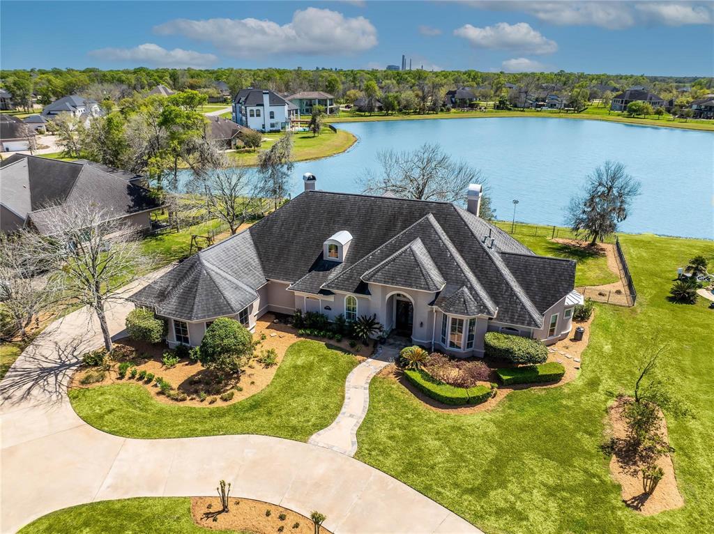 843 Royal Lakes Boulevard  Richmond 77469 Fort Bend - Image 2