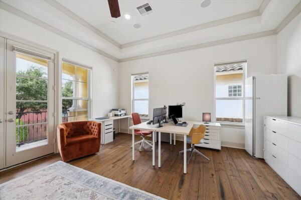 86 S Creekside Court  Houston 77055 Harris - Image 19