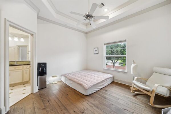 86 S Creekside Court  Houston 77055 Harris - Image 24